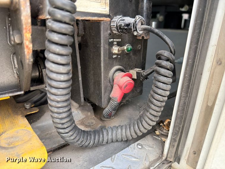 image for item EX4115 2012 Ford E350 shuttle bus