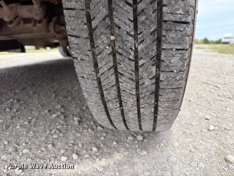 image for item EX4115 2012 Ford E350 shuttle bus