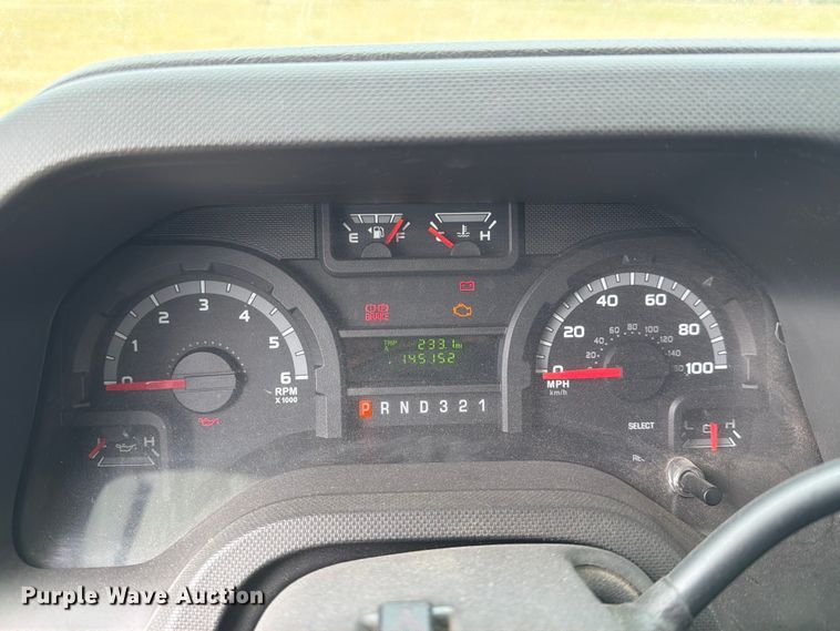 image for item EX4117 2013 Ford E450 Super Duty shuttle bus