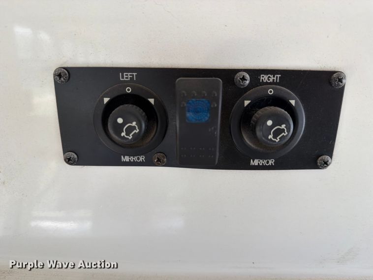 image for item EX4117 2013 Ford E450 Super Duty shuttle bus