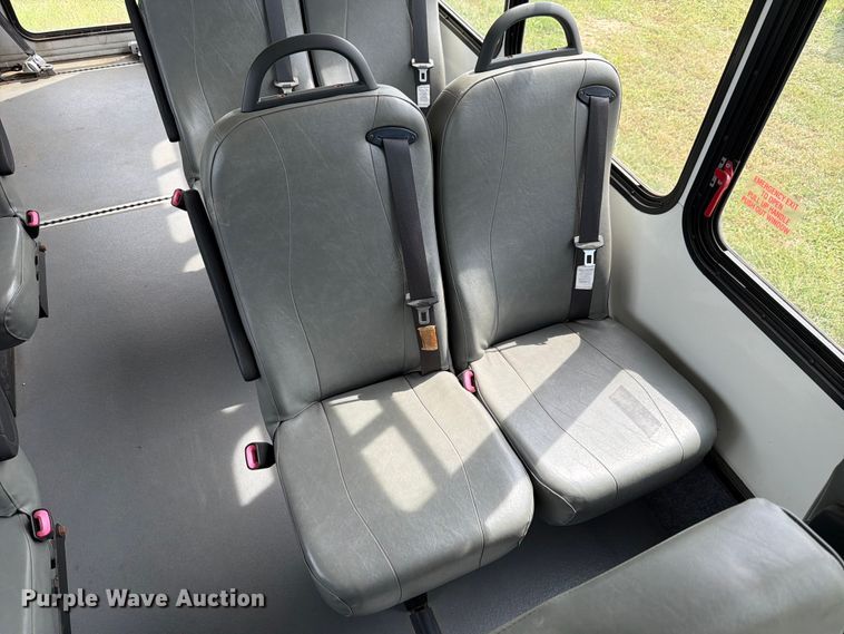 image for item EX4117 2013 Ford E450 Super Duty shuttle bus