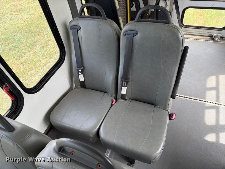image for item EX4117 2013 Ford E450 Super Duty shuttle bus