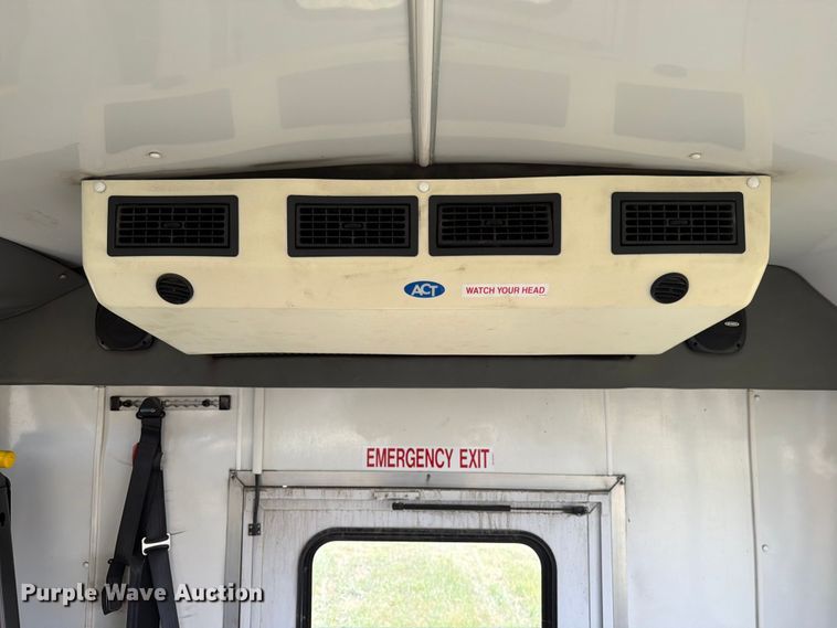 image for item EX4117 2013 Ford E450 Super Duty shuttle bus