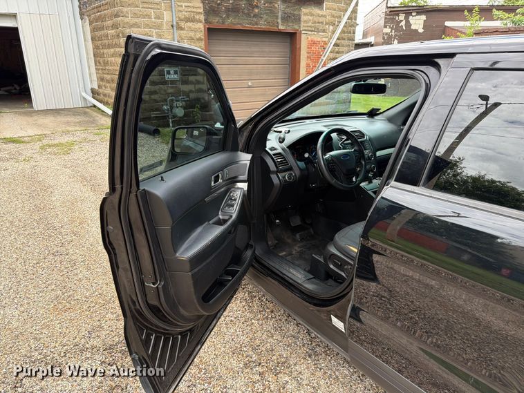 image for item EX4537 2017 Ford Explorer Police Interceptor SUV