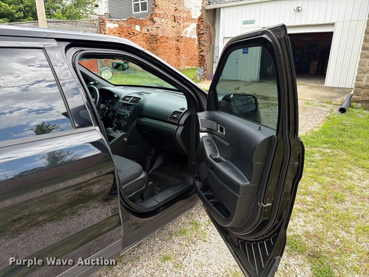 image for item EX4537 2017 Ford Explorer Police Interceptor SUV