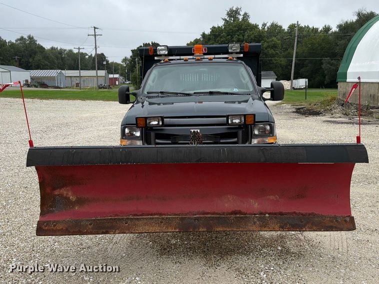 image for item EX4613 2004 Ford F550 dump truck