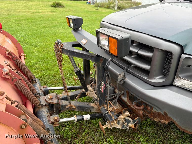 image for item EX4613 2004 Ford F550 dump truck
