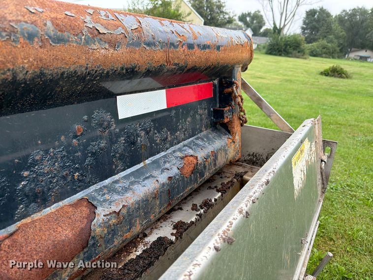 image for item EX4613 2004 Ford F550 dump truck