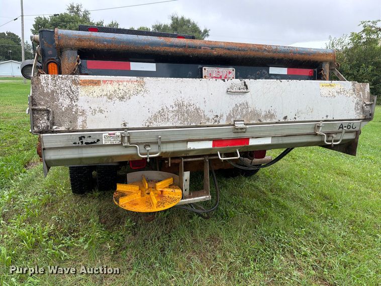 image for item EX4613 2004 Ford F550 dump truck