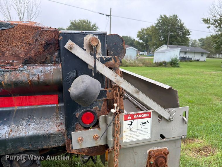 image for item EX4613 2004 Ford F550 dump truck