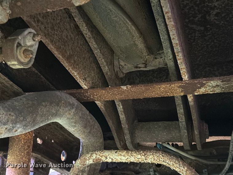 image for item EX4613 2004 Ford F550 dump truck