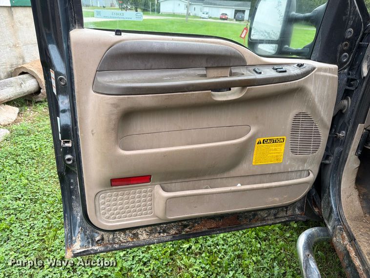 image for item EX4613 2004 Ford F550 dump truck