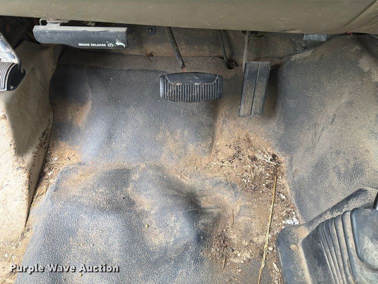 image for item EX4613 2004 Ford F550 dump truck