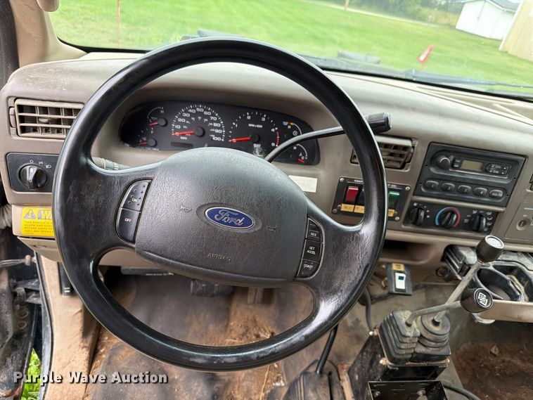 image for item EX4613 2004 Ford F550 dump truck