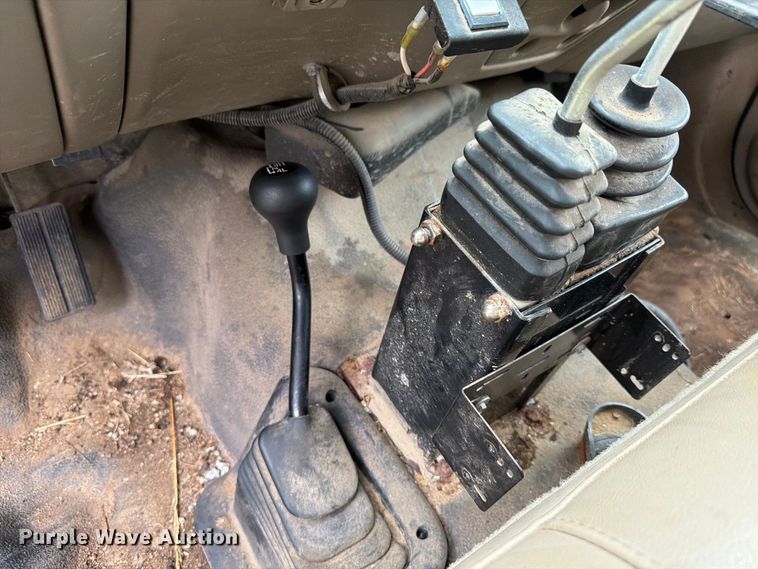 image for item EX4613 2004 Ford F550 dump truck