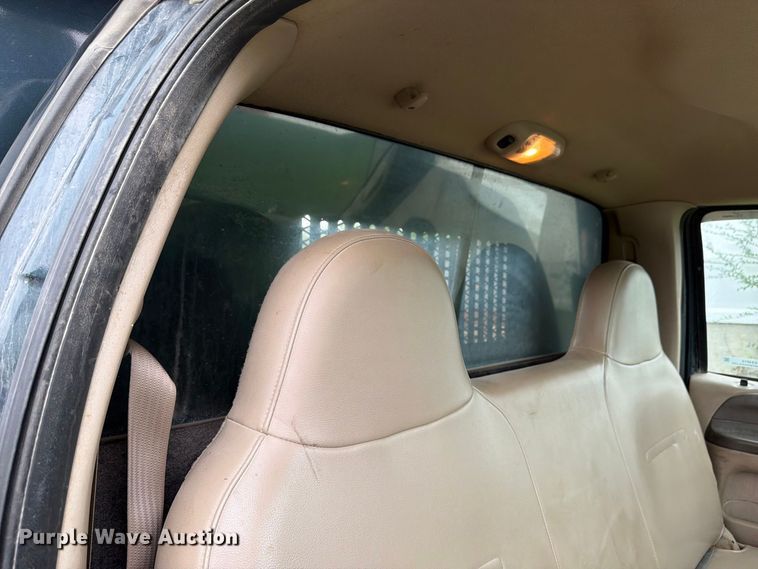 image for item EX4613 2004 Ford F550 dump truck