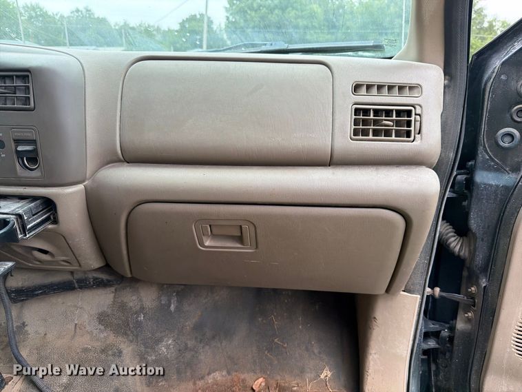 image for item EX4613 2004 Ford F550 dump truck