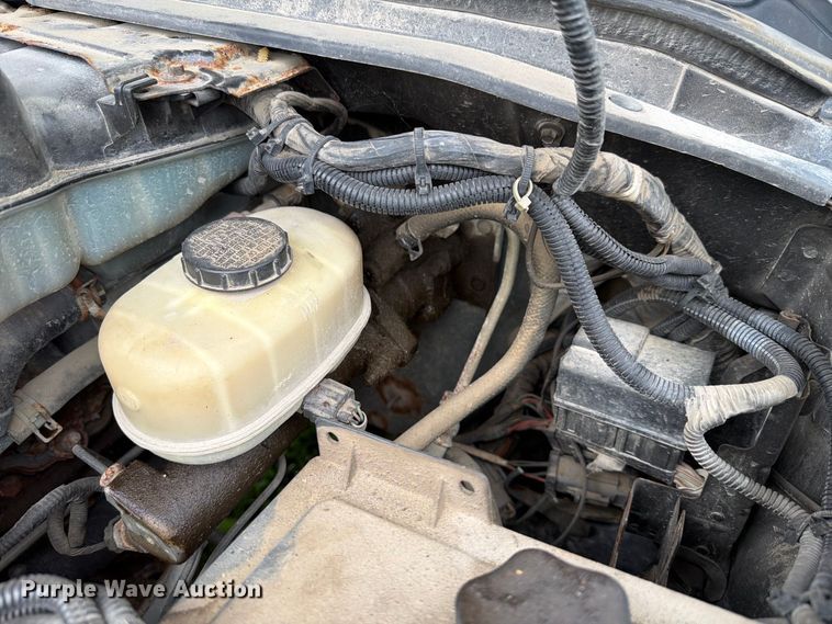image for item EX4613 2004 Ford F550 dump truck