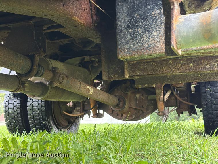 image for item EX4613 2004 Ford F550 dump truck