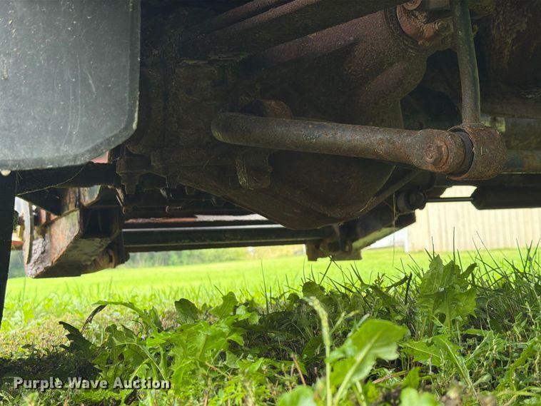 image for item EX4613 2004 Ford F550 dump truck