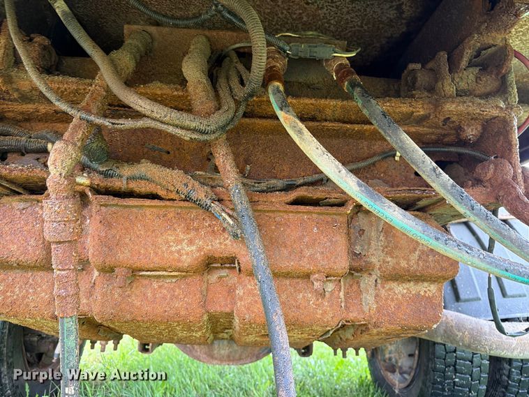 image for item EX4613 2004 Ford F550 dump truck