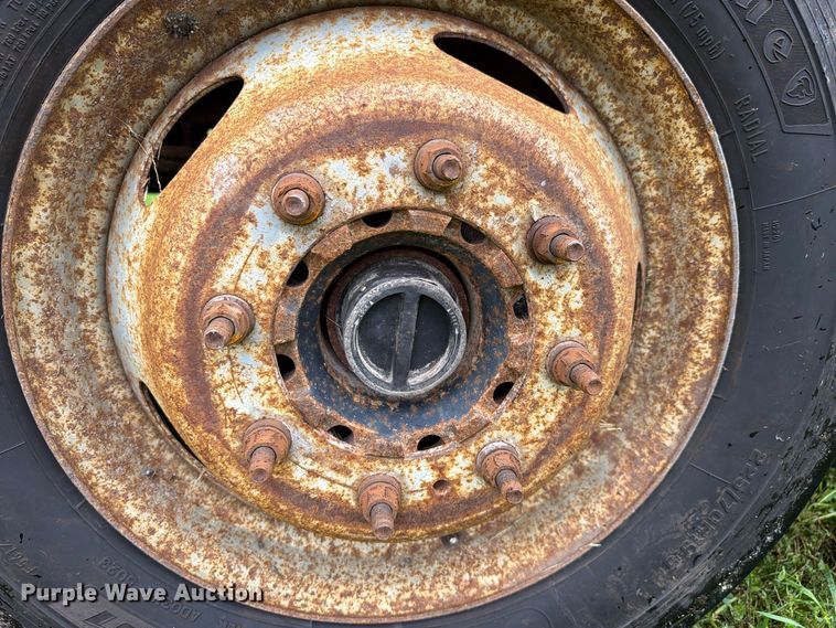 image for item EX4613 2004 Ford F550 dump truck