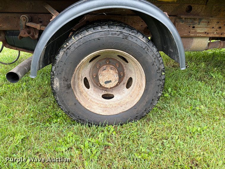 image for item EX4613 2004 Ford F550 dump truck
