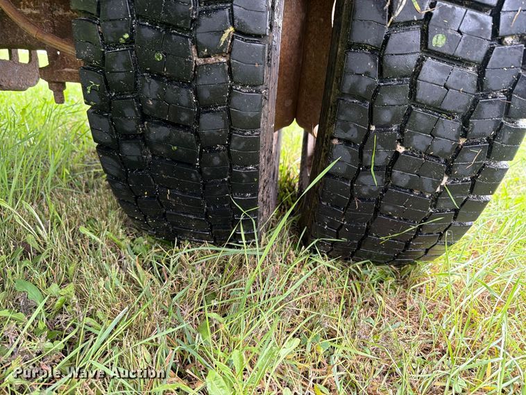 image for item EX4613 2004 Ford F550 dump truck