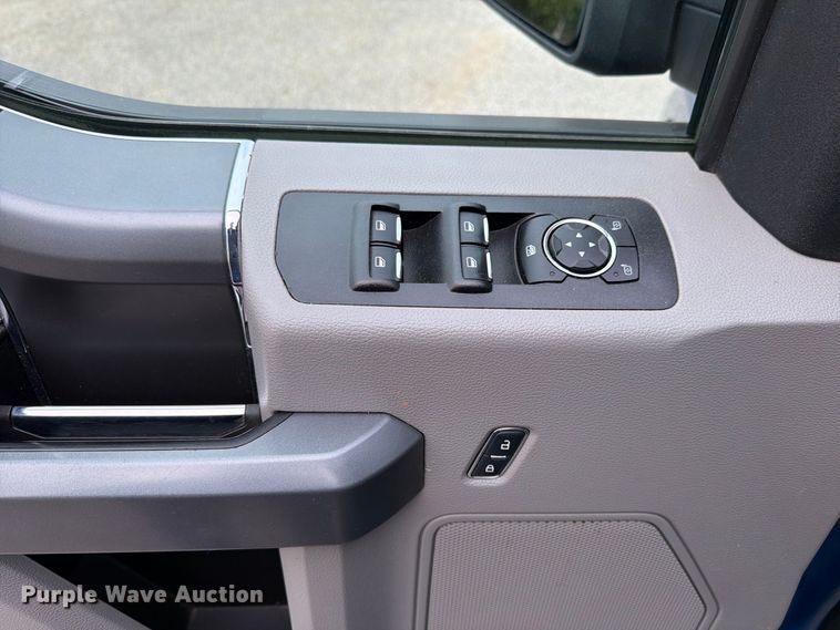 image for item EX4614 2018 Ford F-150 Crew Cab pickup truck