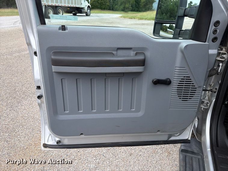 image for item EX4615 2016 Ford F250 Super Duty pickup truck