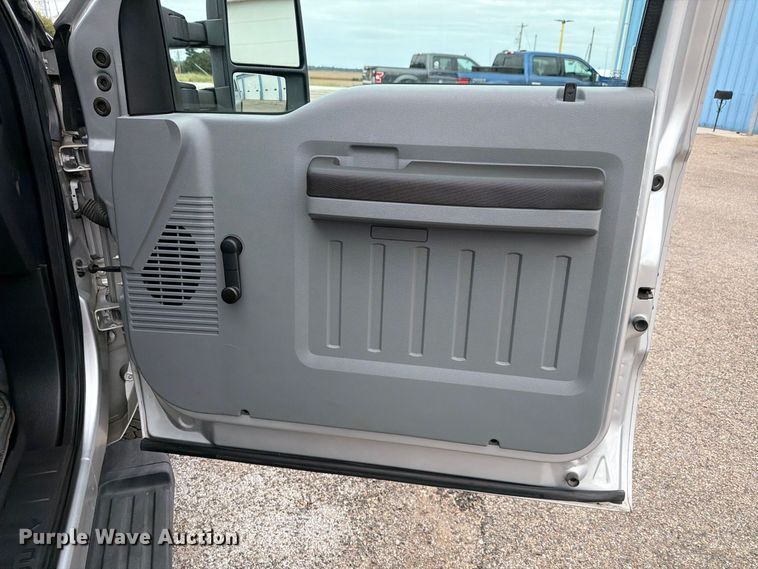 image for item EX4615 2016 Ford F250 Super Duty pickup truck