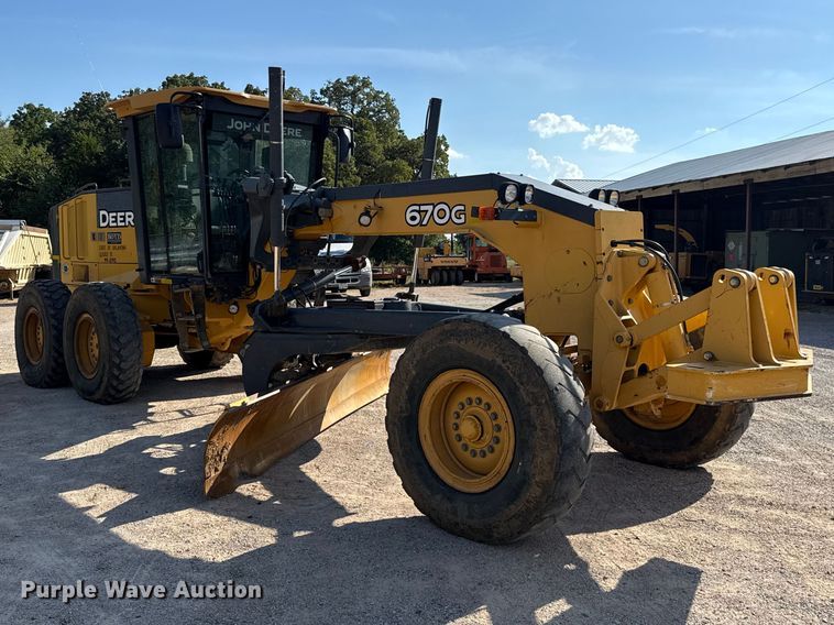 image for item FC4071 2009 John Deere 670G motor grader