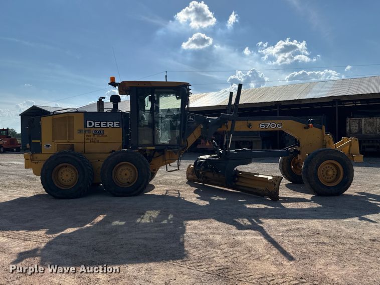 image for item FC4071 2009 John Deere 670G motor grader