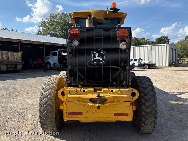 image for item FC4071 2009 John Deere 670G motor grader