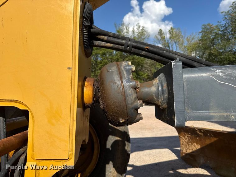 image for item FC4071 2009 John Deere 670G motor grader