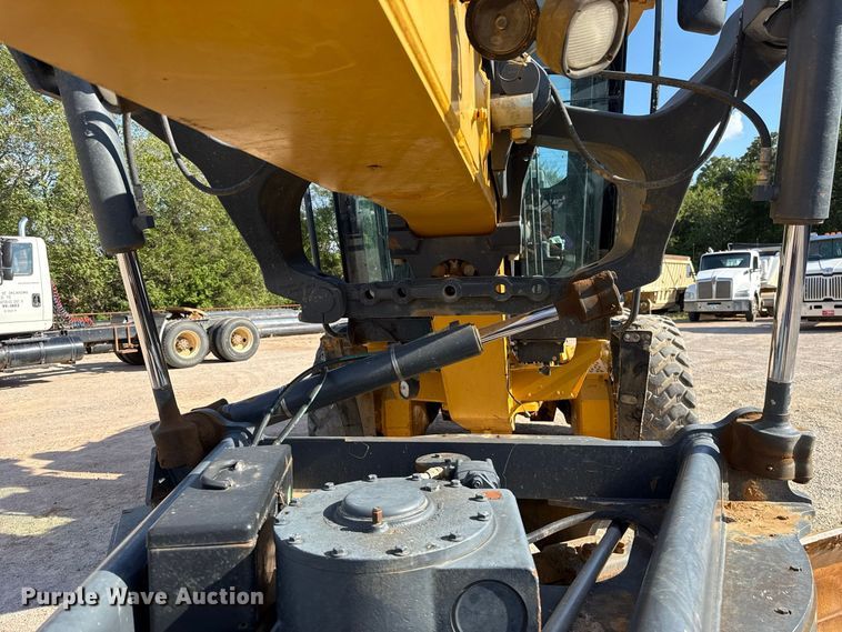 image for item FC4071 2009 John Deere 670G motor grader