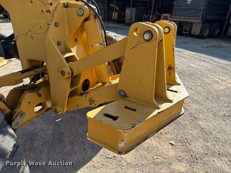 image for item FC4071 2009 John Deere 670G motor grader