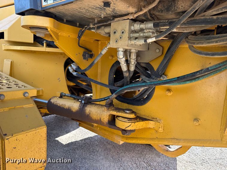 image for item FC4071 2009 John Deere 670G motor grader