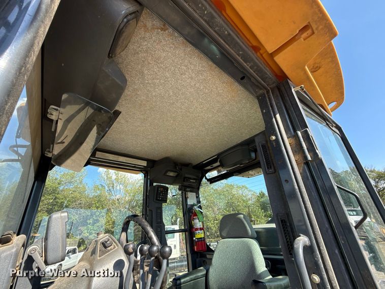 image for item FC4071 2009 John Deere 670G motor grader