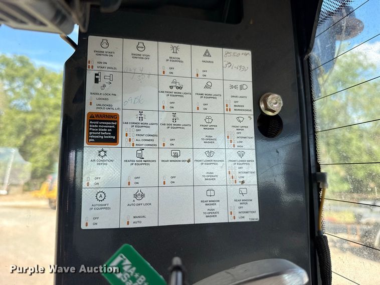 image for item FC4071 2009 John Deere 670G motor grader