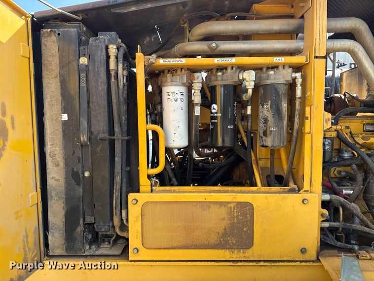 image for item FC4071 2009 John Deere 670G motor grader