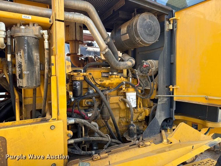 image for item FC4071 2009 John Deere 670G motor grader
