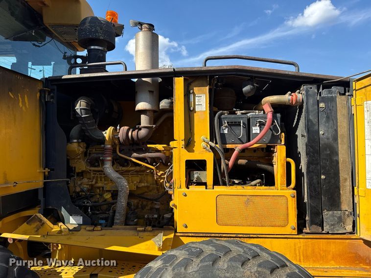 image for item FC4071 2009 John Deere 670G motor grader
