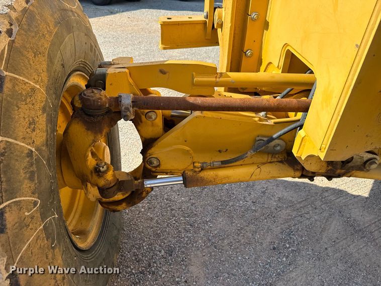 image for item FC4071 2009 John Deere 670G motor grader