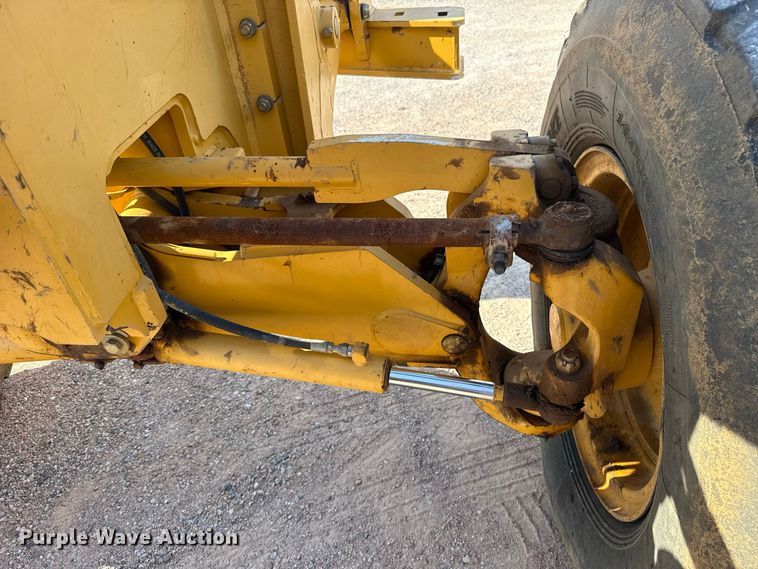 image for item FC4071 2009 John Deere 670G motor grader