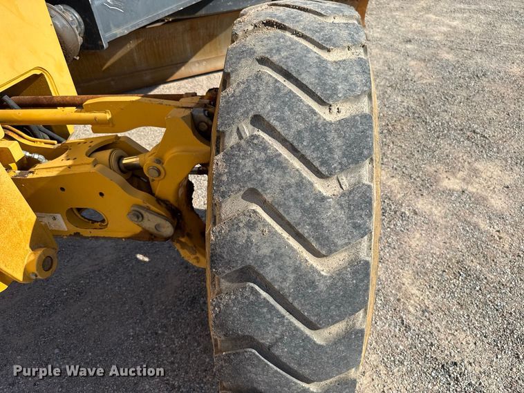 image for item FC4071 2009 John Deere 670G motor grader