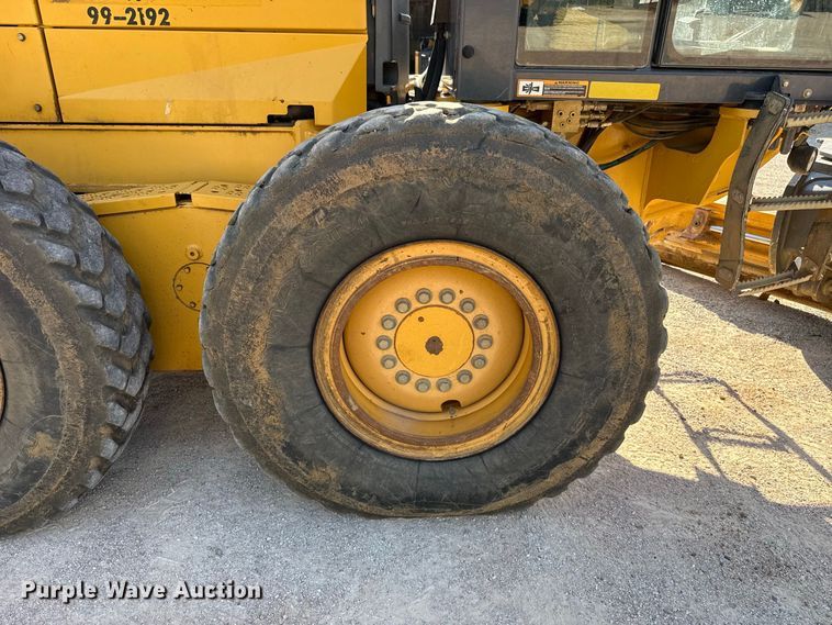 image for item FC4071 2009 John Deere 670G motor grader