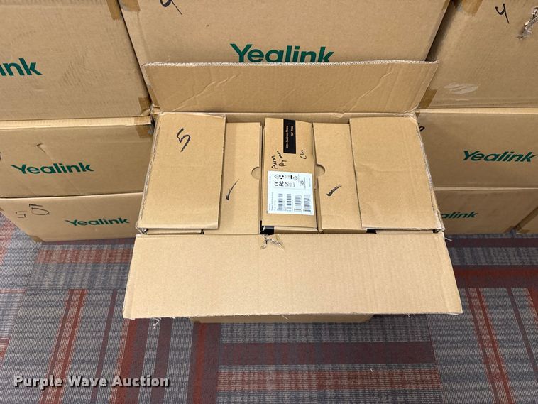 image for item FC4376 Cisco phone systems