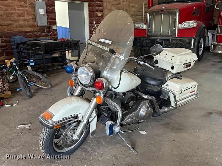2002 Harley-Davidson Police Road King motorcycle