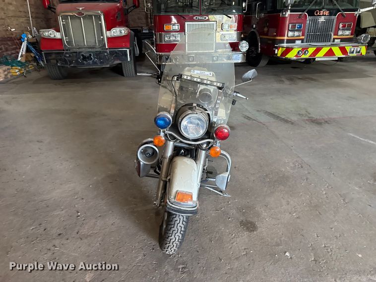 image for item FC4379 2002 Harley-Davidson Police Road King motorcycle
